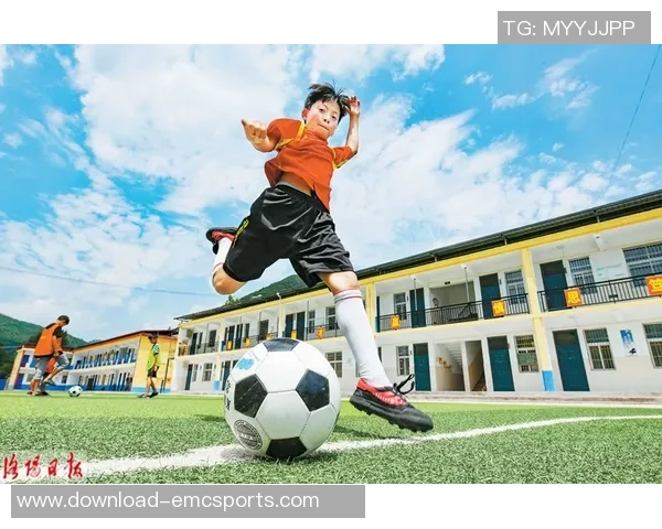 足球场上的梦想与坚持a个足球带来的无限可能与激情